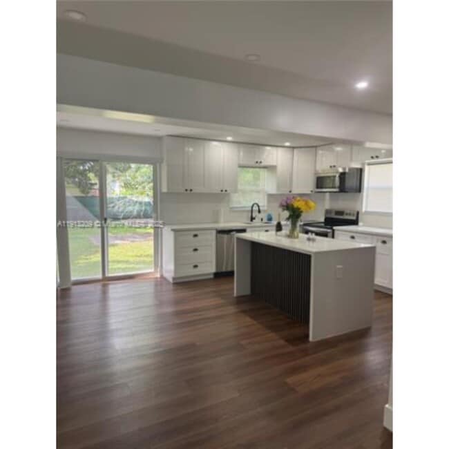 Photo - 5636 NW 4th Ave