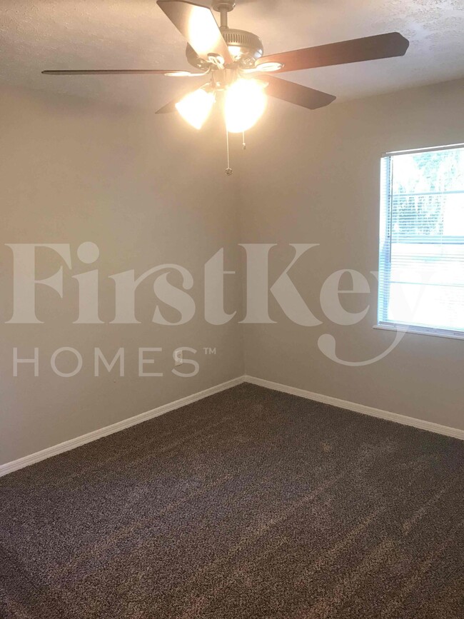 Photo - 4804 Oriole Dr