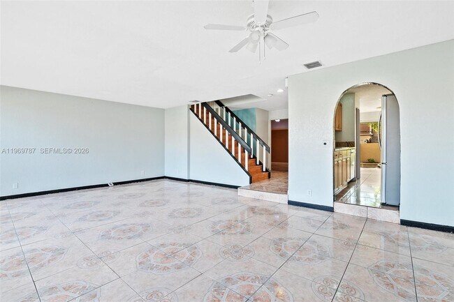 Photo - 833 NW 82nd Ave Unidad 6