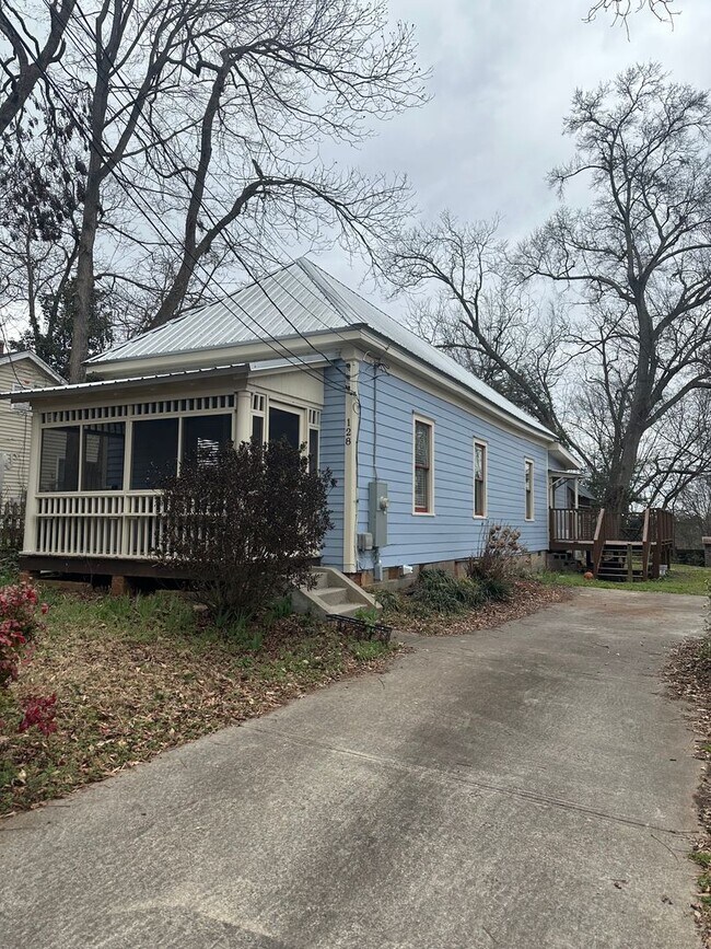 Photo - Shotgun Home in the Boulevard Neighborhood - Move in date June 1st, 2026
