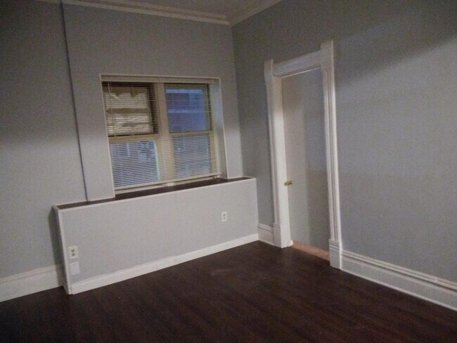 Photo - 113 E Huron St