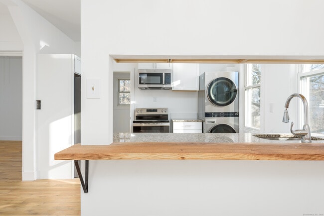 Photo - 517 Winchester Ave Unit #3