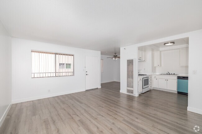 1 dormitorio, 1 baño - 800 pies cuadrados - Sala de estar