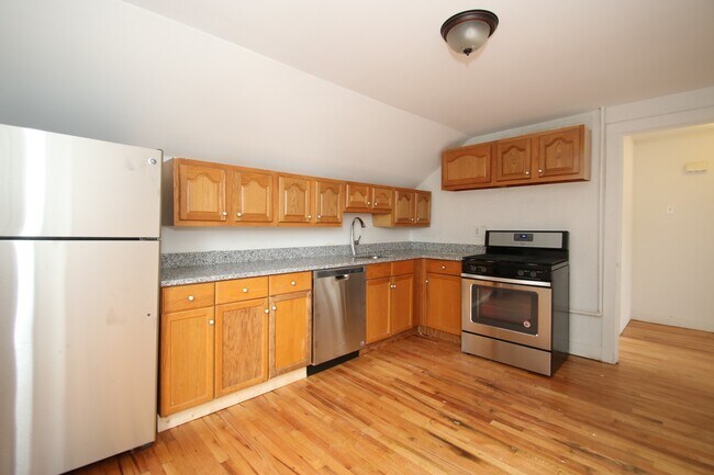 Photo - 38 Concord St Unit 3rd Fl
