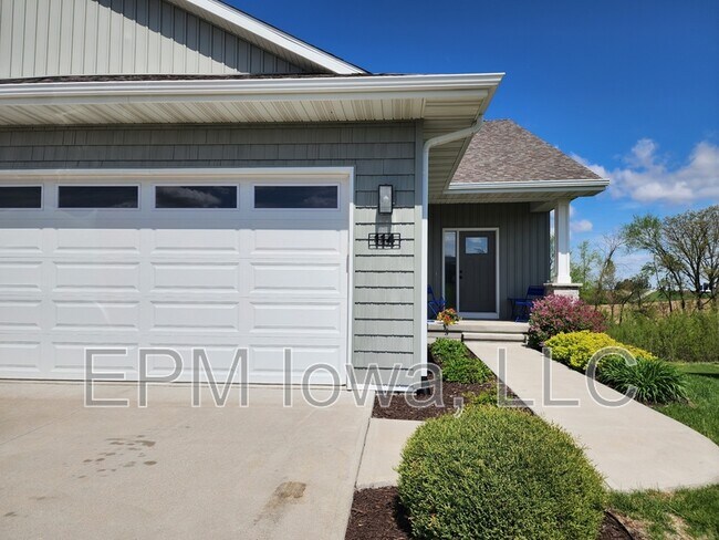 Photo - 114 Dogwood Ln