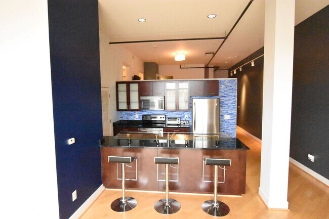 Photo - Unbeatable location, Contemporary 1 BD 1.5 BA in Adams Morgan with PARKING and balcony!!