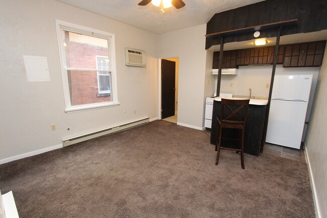 Photo - WALNUT ST -- 161