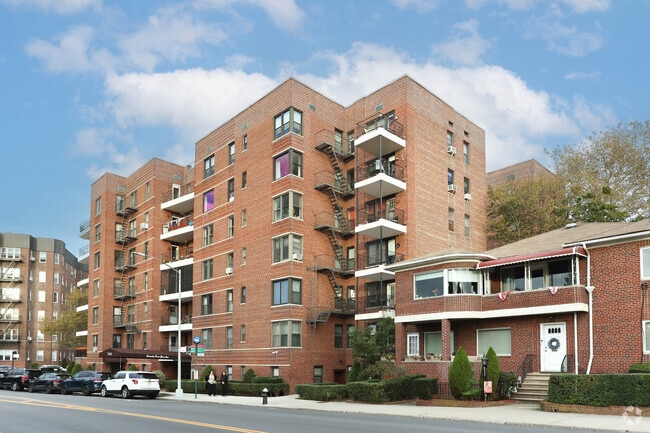 Photo - 7401 Shore Rd