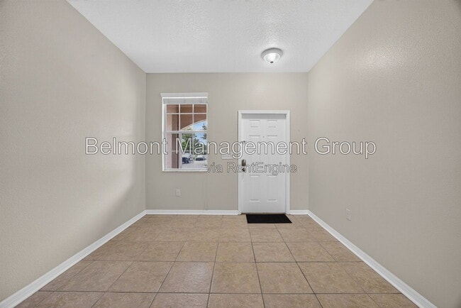 Photo - 10709 Savannah Landing Cir