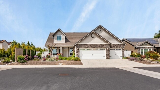 Amazing 3 Bedroom+Flex Room/2 Bath/3 Car G... - Amazing 3 Bedroom+Flex Room/2 Bath/3 Car G... Casa