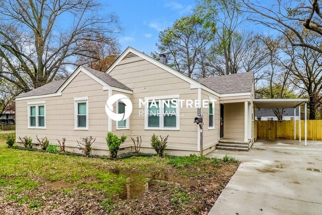 3 Bedroom Pet-Friendly Home in Memphis, TN with Main Street Renewal