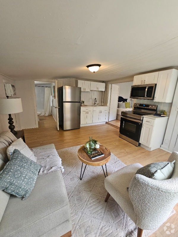 Building Photo - 8114 N 11th St Unit B Rental