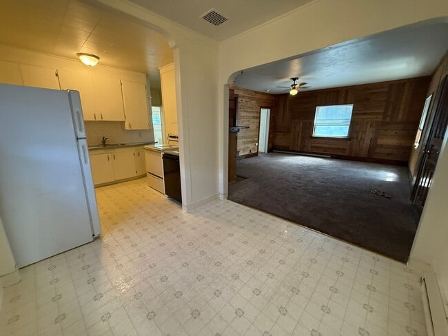 Photo - 3401 Odell Hwy