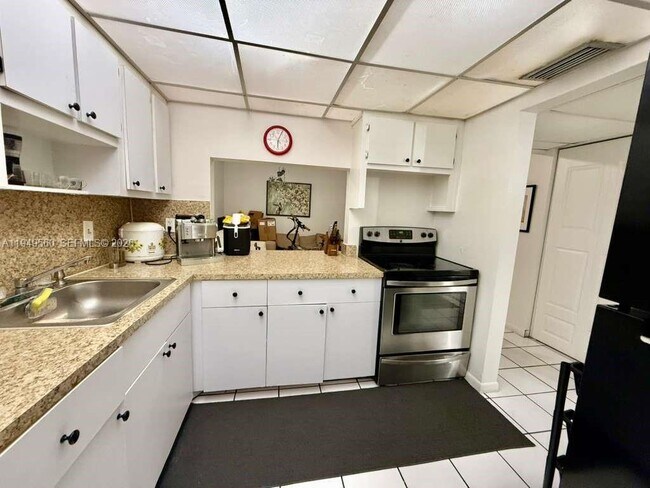 Photo - 303 NE 187th St Unit 725