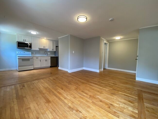 Photo - 13 Pleasant St Apartment Unit 2