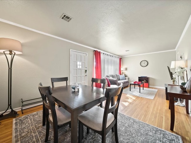 Photo - 4518 S Quaker Ave