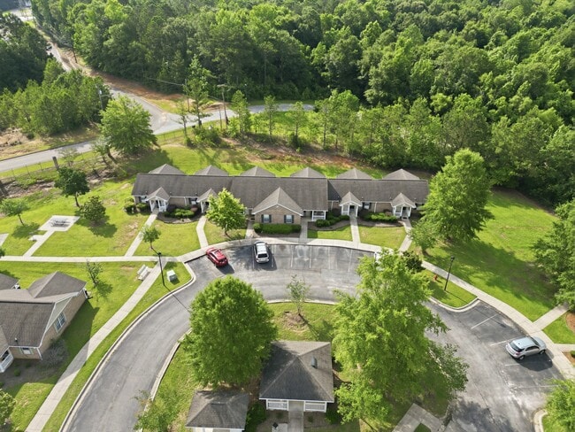 Photo - Country Club Cottages