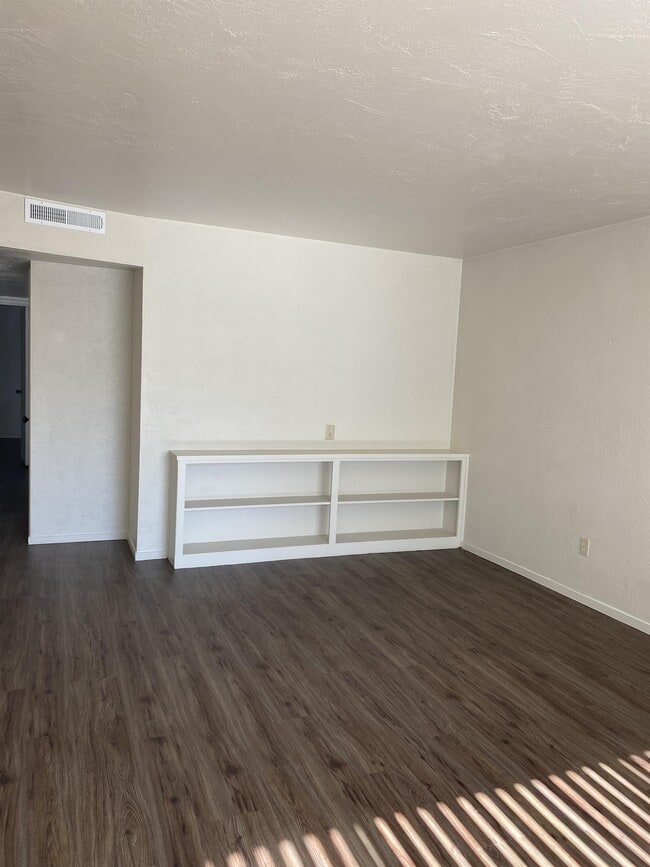 Photo - 3018 Delta Ave