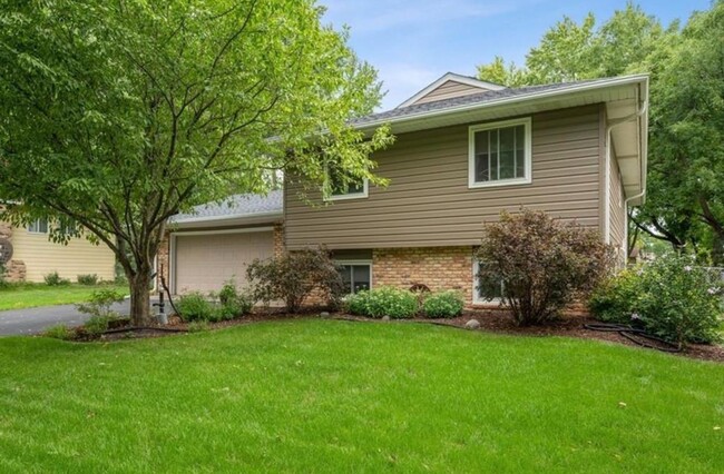 Photo - 10414 Valley Forge Ln N House