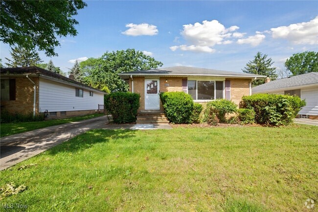 Building Photo - 5440 E 141st St Rental