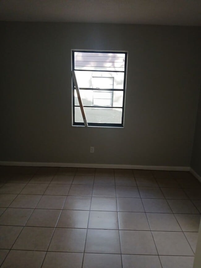 Photo - Move-In Ready 2BR/2BA Home with Modern Updates & Prime Zephyrhills Location!