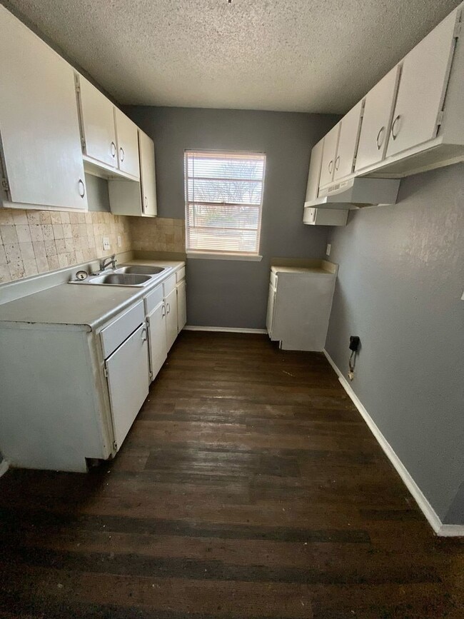 Photo - $0 First Month's Rent / $0 Deposit at Move-in