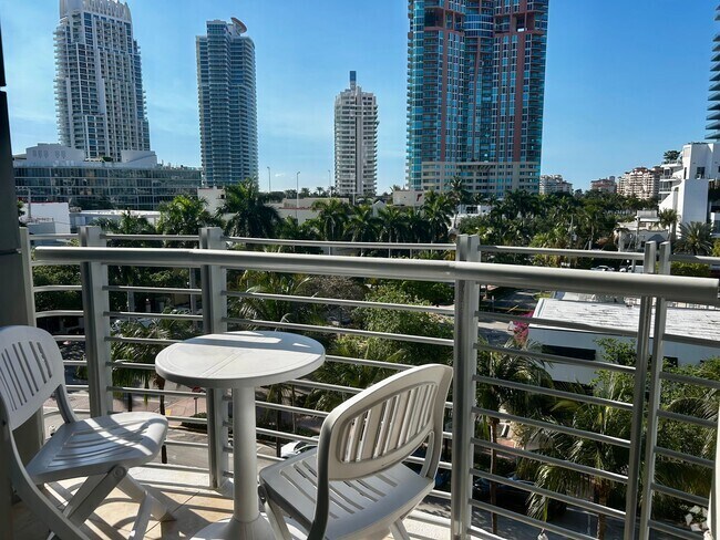 Building Photo - 110 Washington Ave Unit # 1611 Rental
