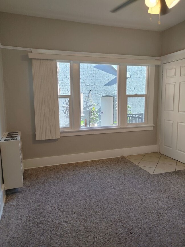 135 W 5th St Unit A