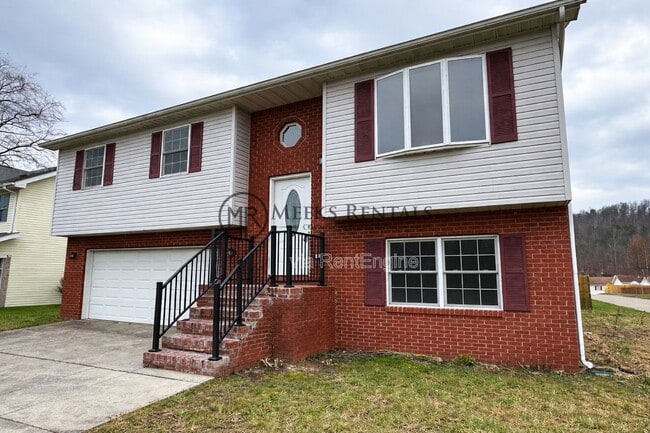 Building Photo - 22 Countryview Est