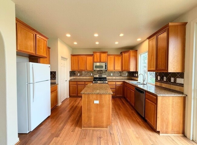 Photo - 4290 Lasalle Dr