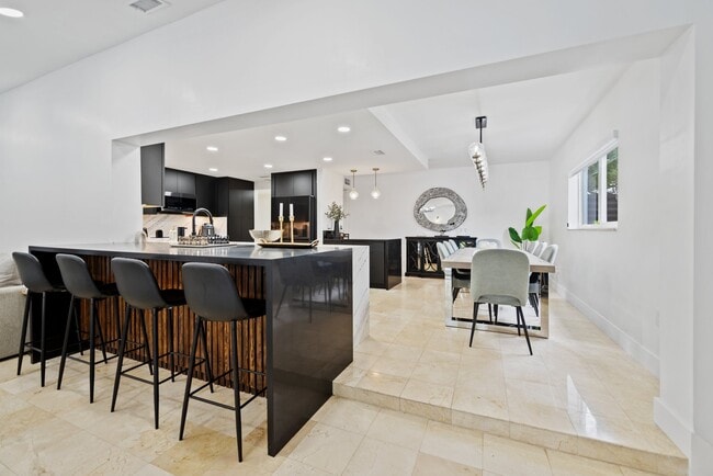 Photo - 16811 NW 83rd Ave