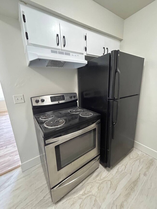 Photo - 4455 E Clay Ave Unidad 4455 E Clay Ave #C