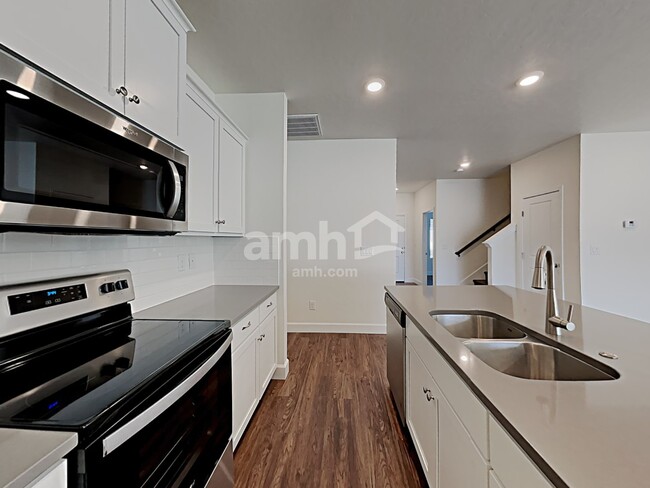 Photo - 5079 W Bellevue St