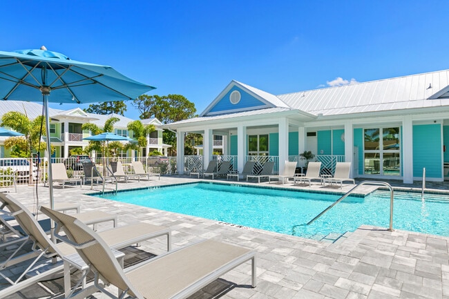 Lemon Bay Apartments