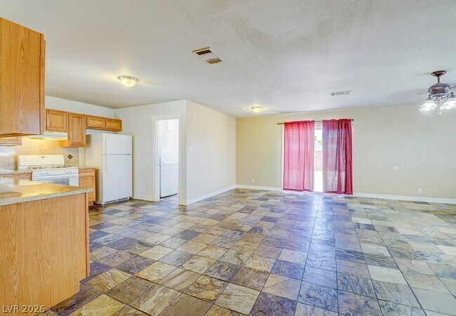 Photo - 3990 E Syracuse Dr