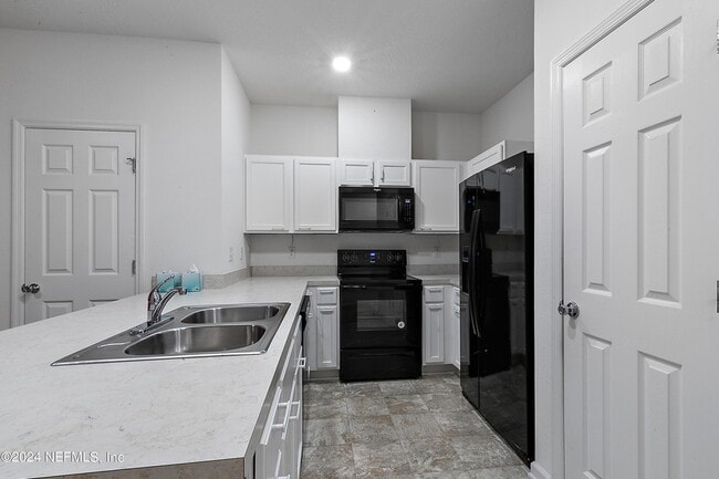 Photo - 7919 Merchants Way