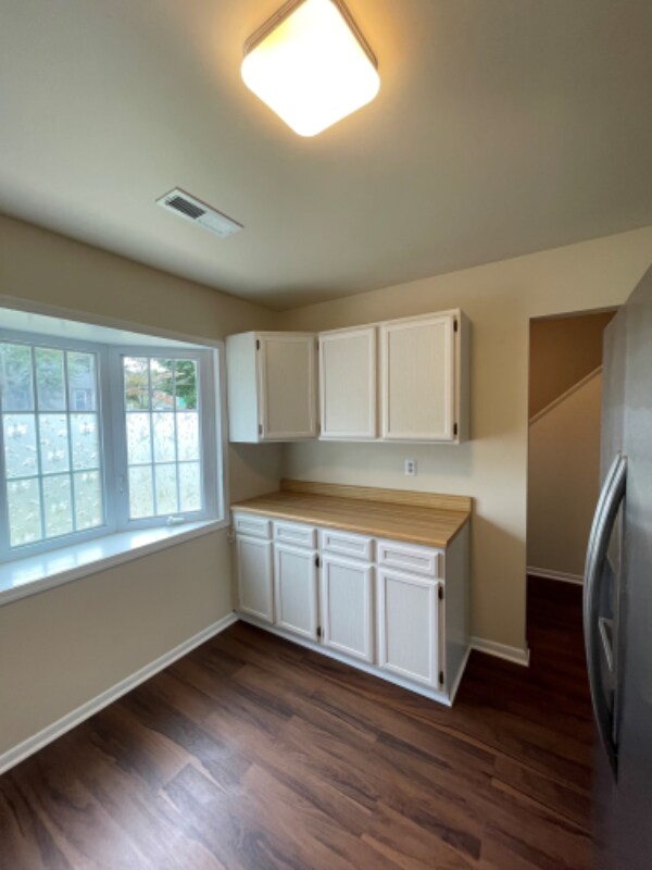 Photo - 8234 Roanoke Ct