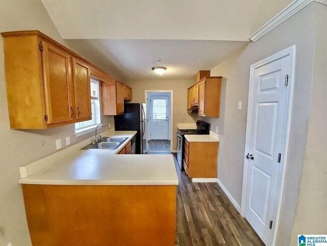 Photo - 620 15th Ave NW