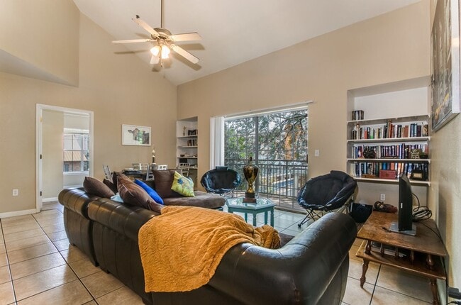 Photo - WALK TO UT/DRAG!!!