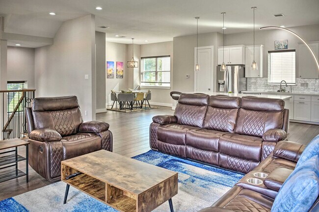 Photo - 6403 Bowling Green St Unidad ID1385674P