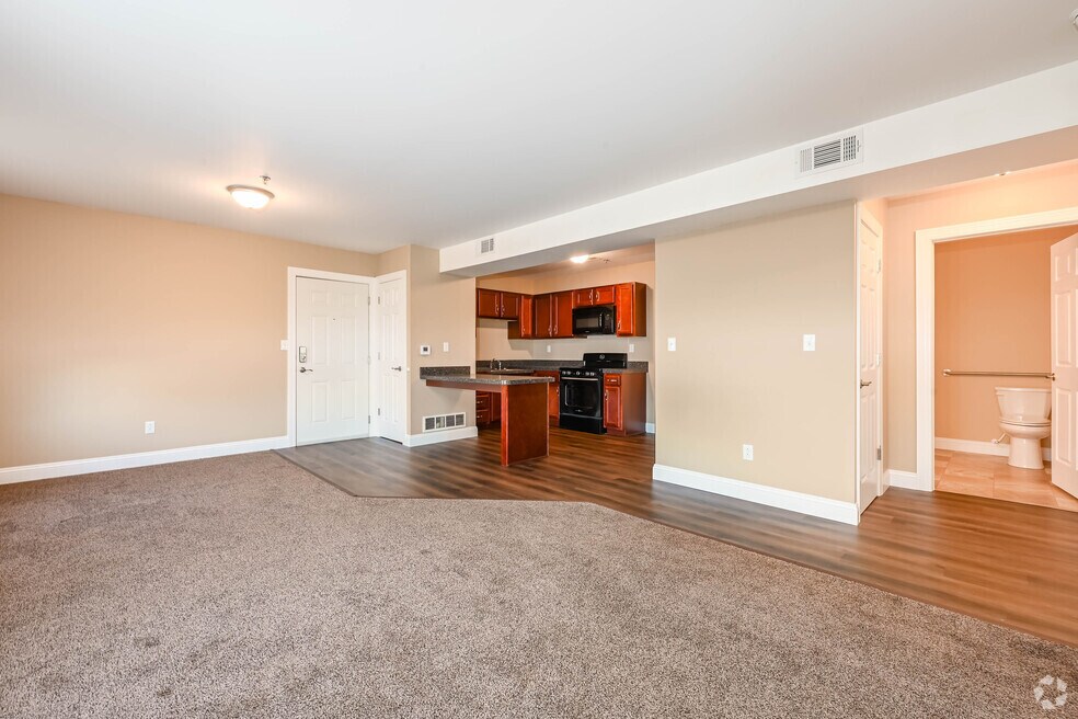 2 BR, 1 BA