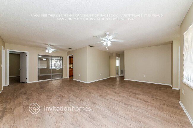 Photo - 3218 Oxford Dr W