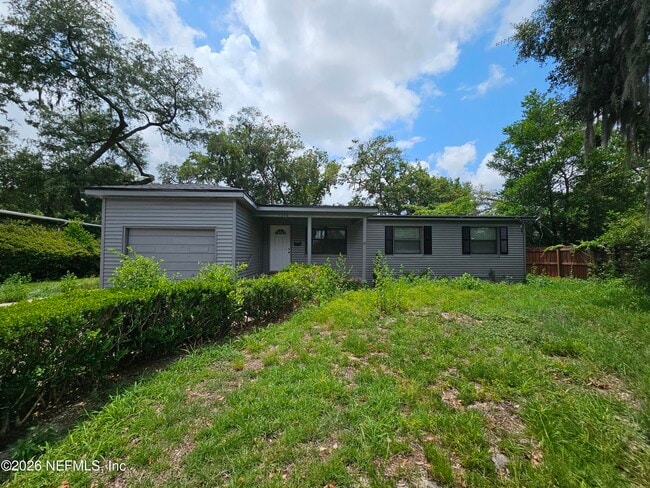 Building Photo - 11226 Inez Dr