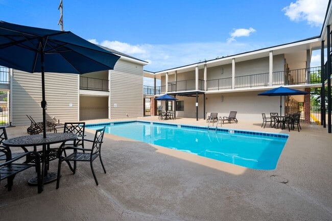 Photo - 3801 Halsey St Unit Apt 214