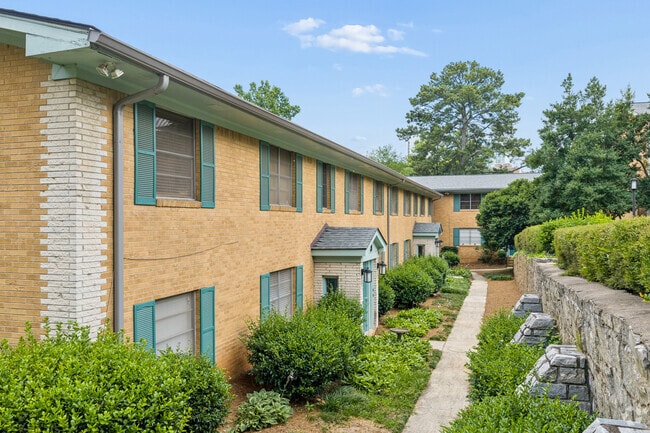 Building Photo - 3057 Pharr Court