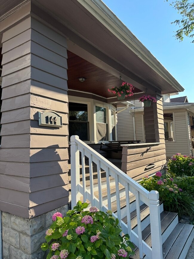 Photo - 144 Lasalle Ave