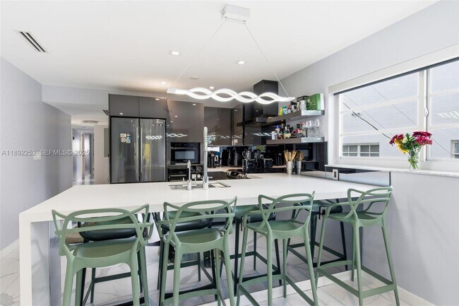 Photo - 1428 Euclid Ave Unit 207