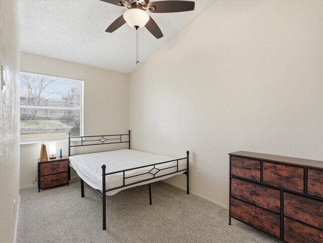 Photo - 6412 Tammy Ct