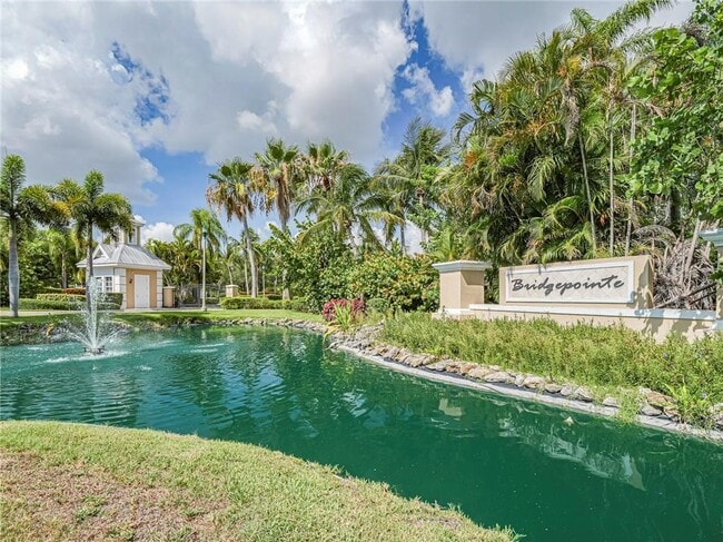 Photo - 1825 Bridgepointe Cir