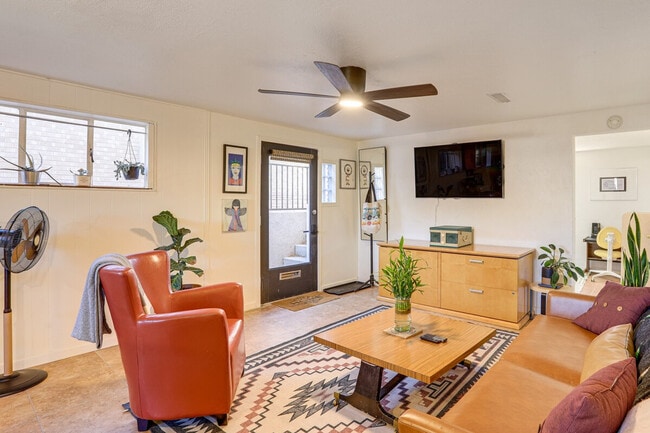 Photo - 1383 S Zenobia St Unidad ID1385633P